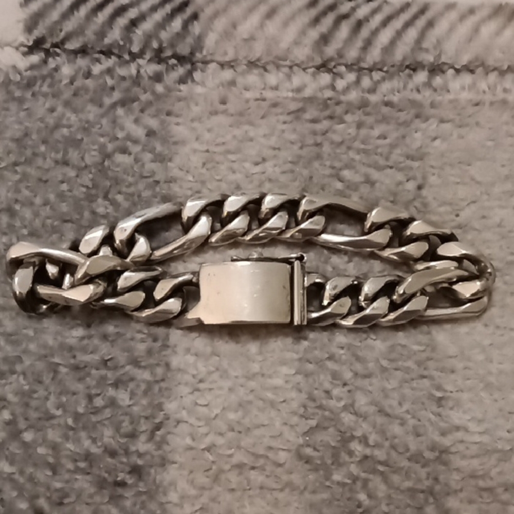 Mexican Made Men's Heavy Solid Sterling Silver Figaro Link Bracelet